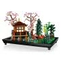 Gesamtansicht des LEGO Sets Friedlicher Garten mit japanischer Pagode, rosa Kirschblütenbäumen, roter Brücke und Koi-Teich Gesamtansicht des LEGO Sets Friedlicher Garten mit japanischer Pagode, rosa Kirschblütenbäumen, roter Brücke und Koi-Teich