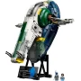 Vaisseau LEGO Firespray gris et vert sur support d'exposition avec deux figurines Jango Fett et plaque descriptive