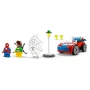 Panoramica del set LEGO con Spider-Man, Dottor Octopus, auto rossa e blu, ragnatela e accessori